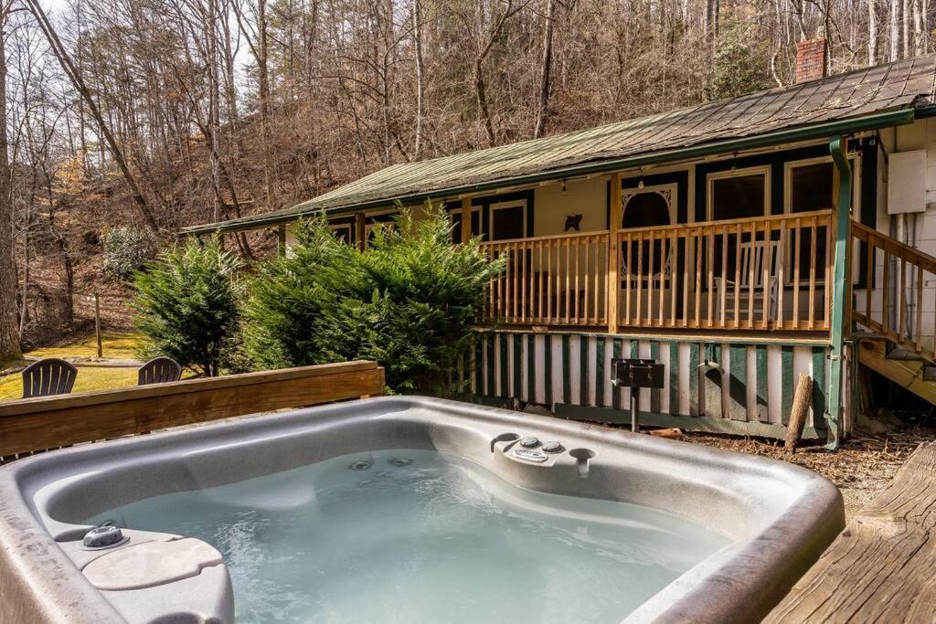 Villa Creekside 1920'S Farmhouse Bryson City Exterior foto